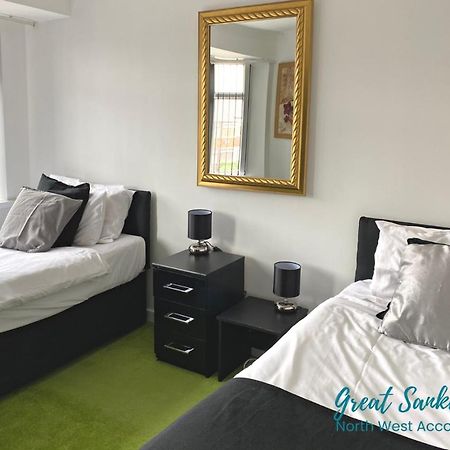Great Sankey Serviced Accommodation Warrington Exterior foto